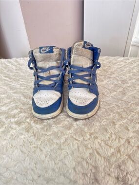 Nike Air Force 1 Kids High-Top Sneakers - White & Blue